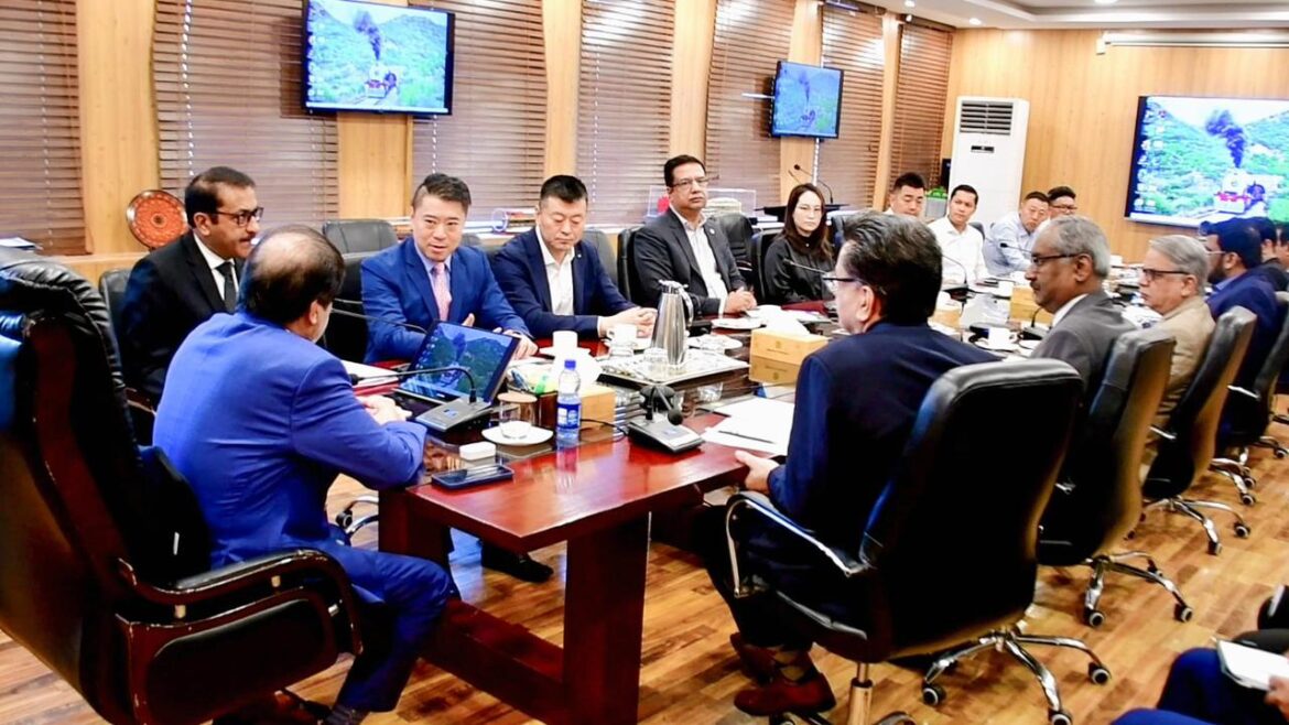 China Shows Strong Interest in BOT Investments in Pakistan Railways